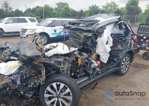 2017 Subaru Outback 3.6R Touring z USA, uszkodzony, nr VIN 4S4BSETC7H3339091